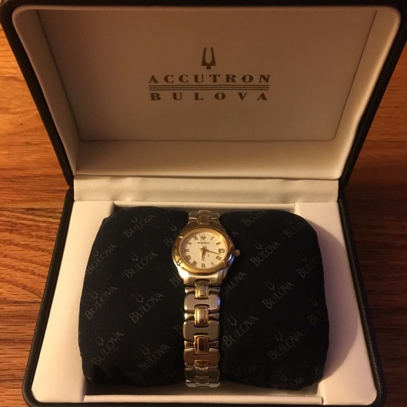 Accutron  28M04 Barcelona Bracelet Women Watch main image 7